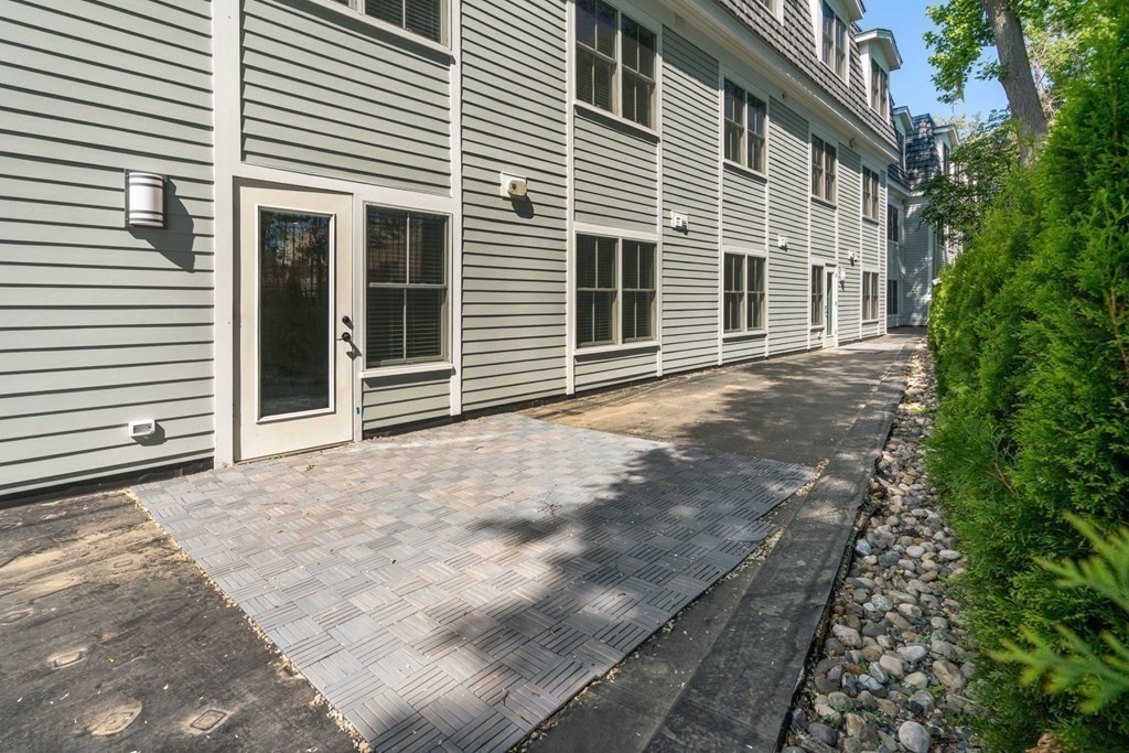 425 Lagrange Street, Unit 107 Boston, MA 02132 - Photo 13 of 20