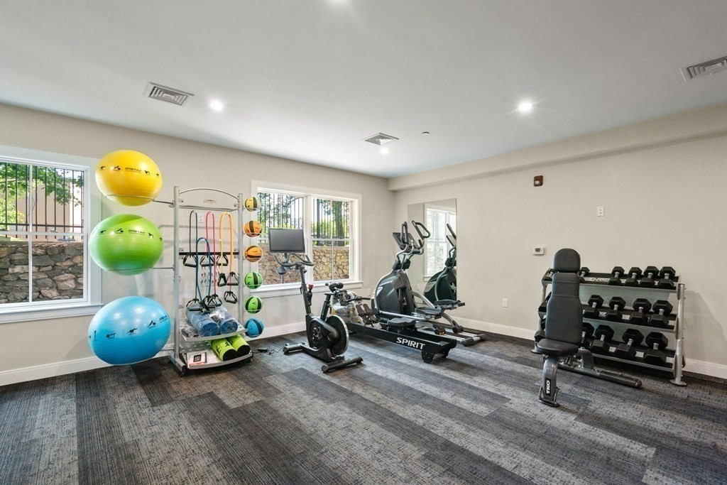 425 Lagrange Street, Unit 107 Boston, MA 02132 - Photo 17 of 20