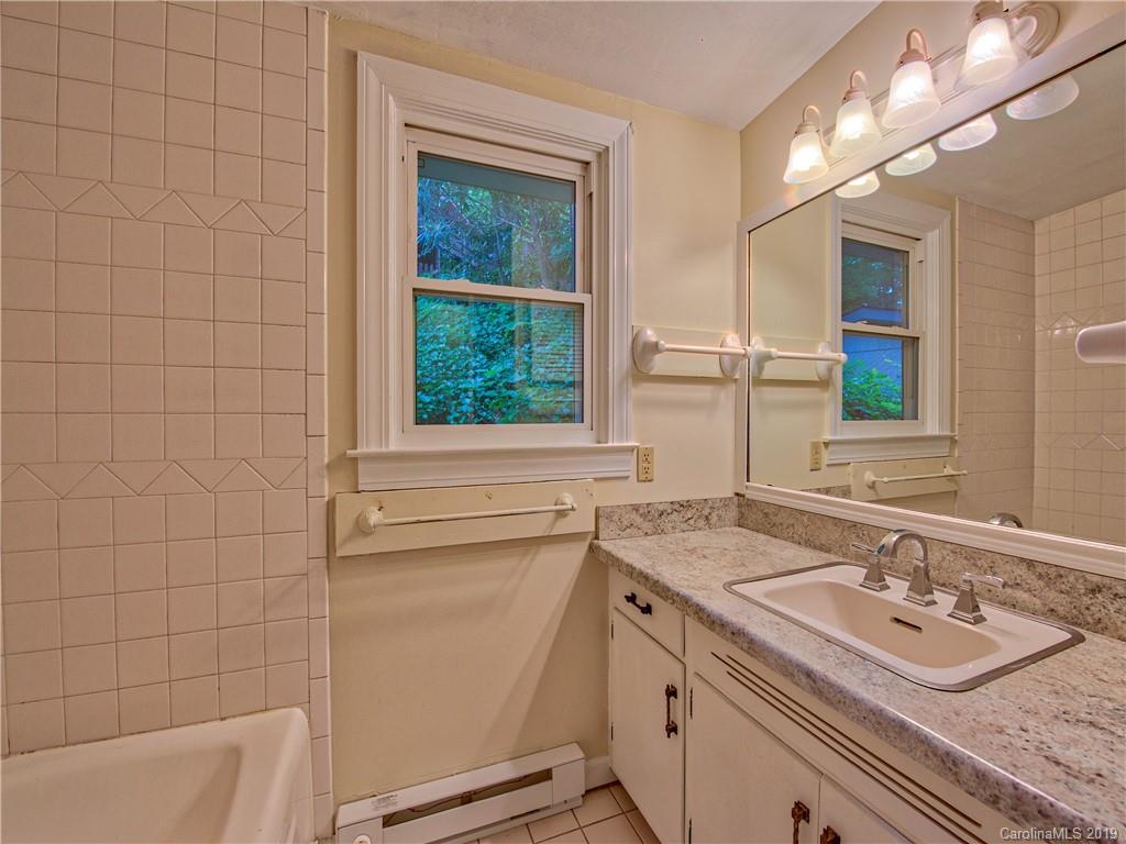 70 Ridge Road Waynesville, NC 28786 - Photo 14 of 27 Gallery Image 14