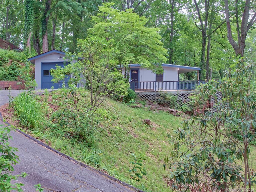 70 Ridge Road Waynesville, NC 28786 - Photo 3 of 27 Gallery Image 3