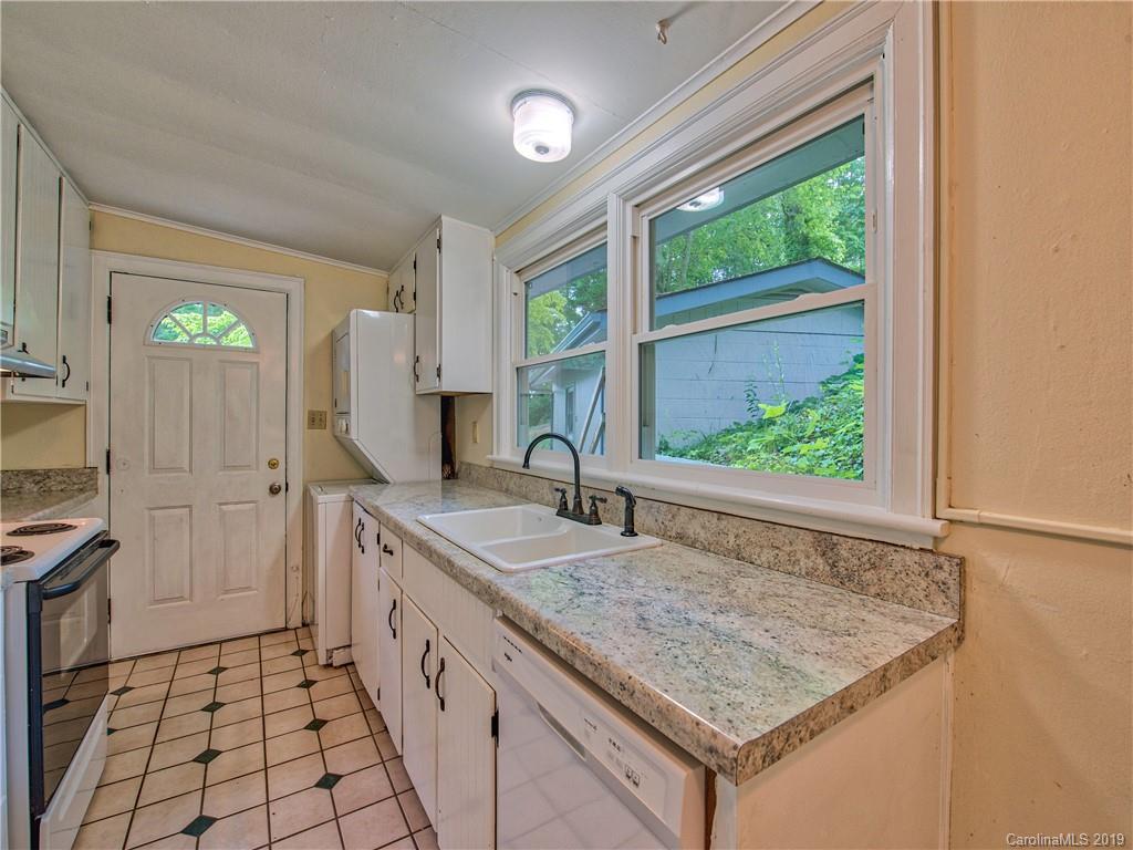 70 Ridge Road Waynesville, NC 28786 - Photo 5 of 27 Gallery Image 5