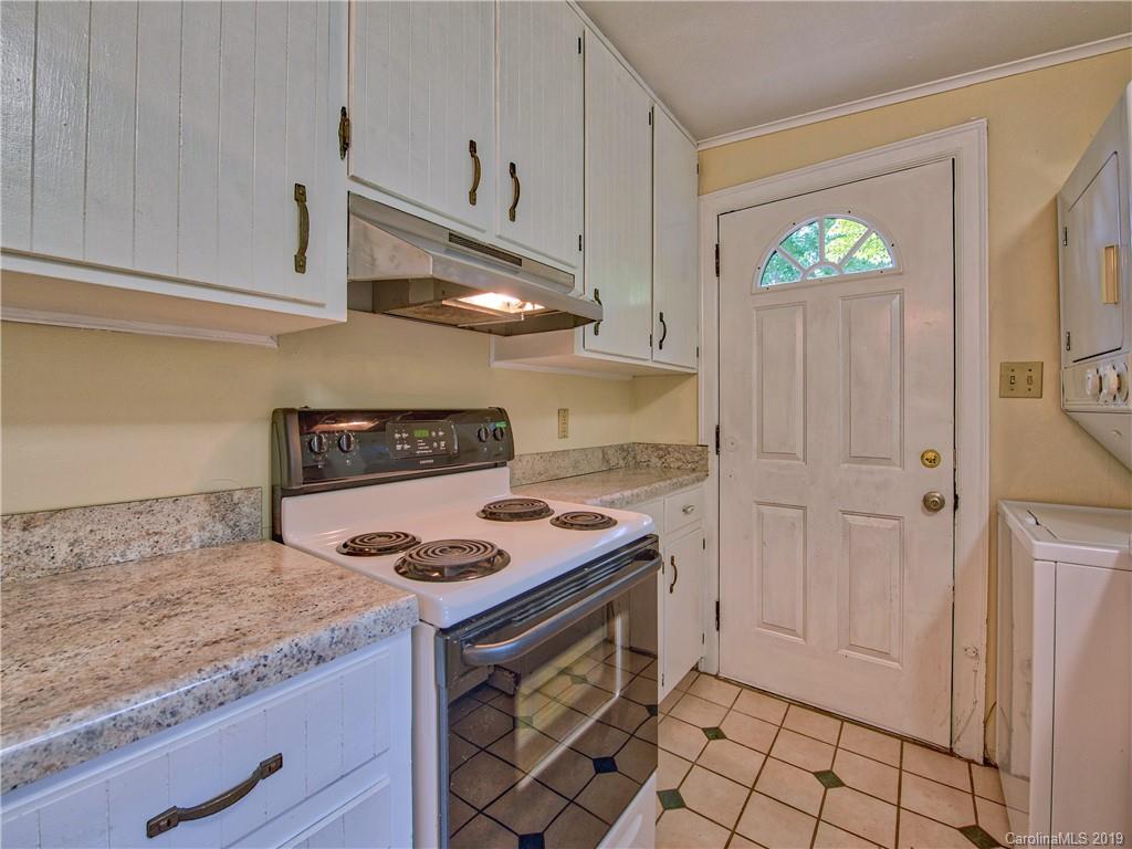 70 Ridge Road Waynesville, NC 28786 - Photo 6 of 27 Gallery Image 6