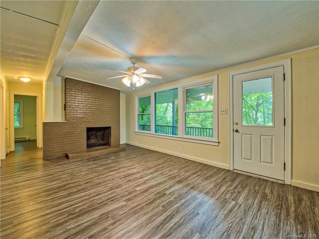 70 Ridge Road Waynesville, NC 28786 - Photo 7 of 27 Gallery Image 7