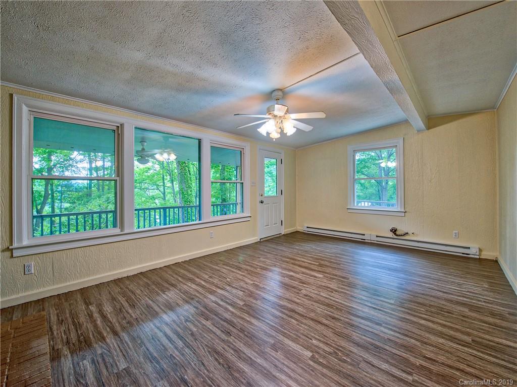 70 Ridge Road Waynesville, NC 28786 - Photo 9 of 27 Gallery Image 9
