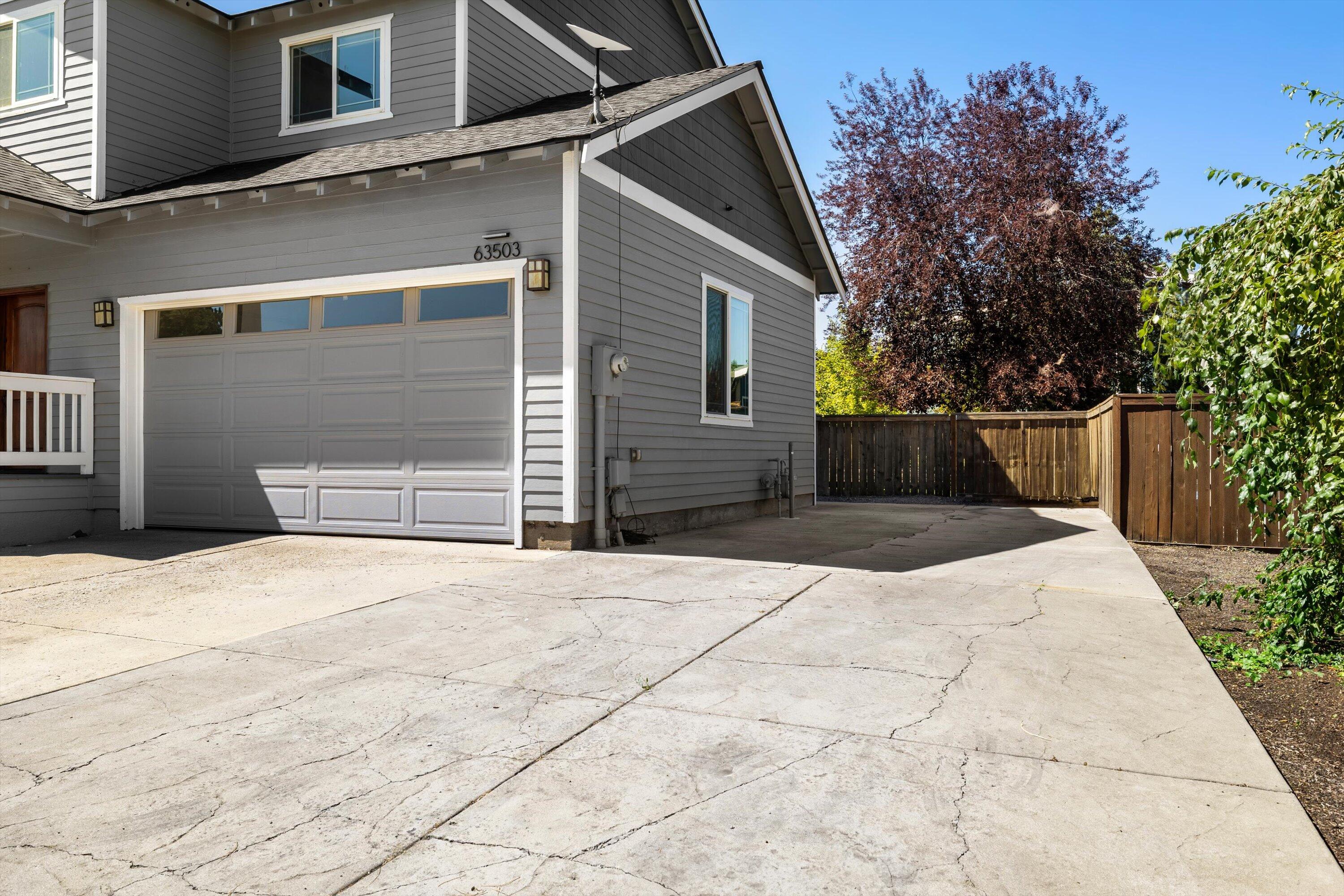 63503 Ranch Village Drive Bend, OR 97701 - Photo 3 of 39 50-6706_250813_JILLROSELL