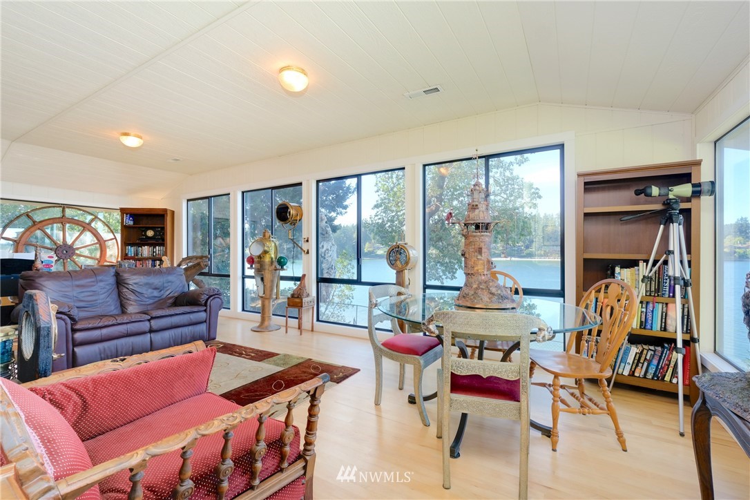 16139 Virginia Point Road Northeast Poulsbo, WA 98370 - Photo 14 of 40