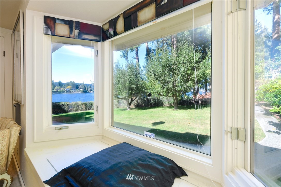 16139 Virginia Point Road Northeast Poulsbo, WA 98370 - Photo 20 of 40