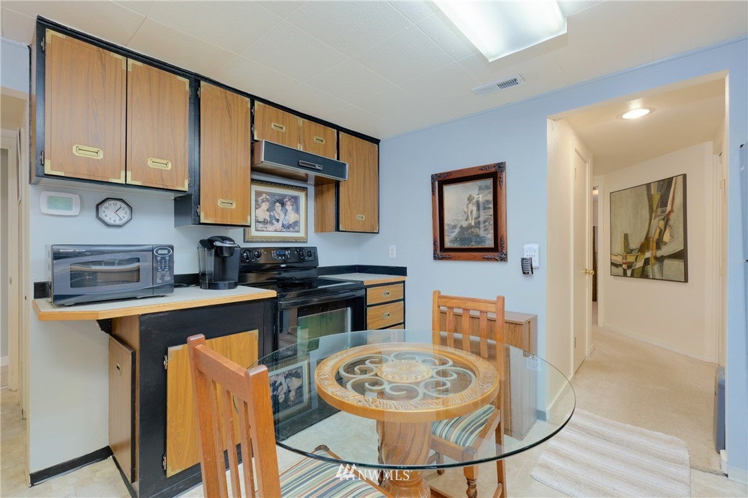 16139 Virginia Point Road Northeast Poulsbo, WA 98370 - Photo 21 of 40