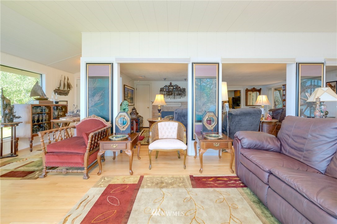 16139 Virginia Point Road Northeast Poulsbo, WA 98370 - Photo 24 of 40