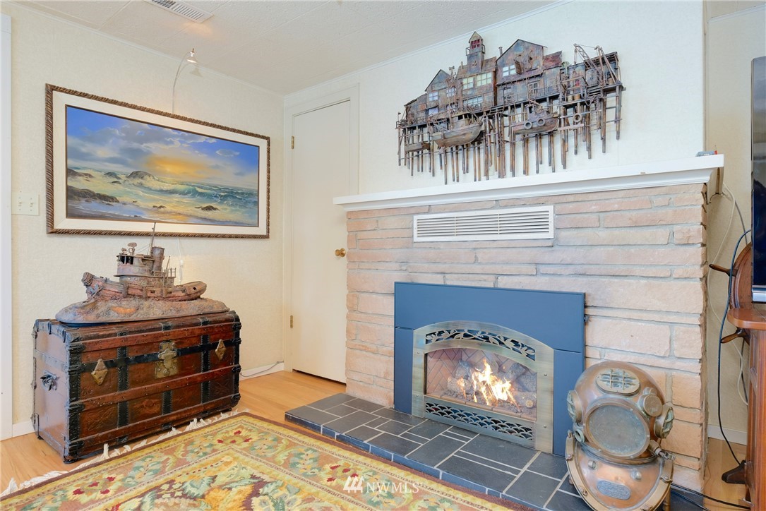 16139 Virginia Point Road Northeast Poulsbo, WA 98370 - Photo 25 of 40