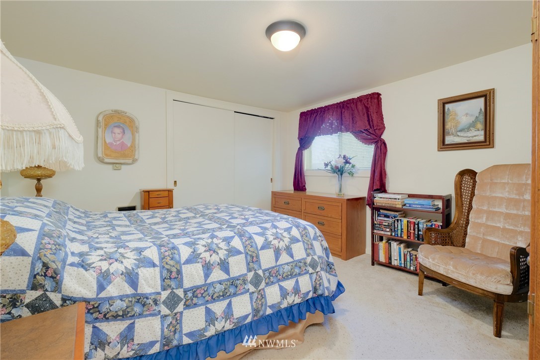 16139 Virginia Point Road Northeast Poulsbo, WA 98370 - Photo 28 of 40