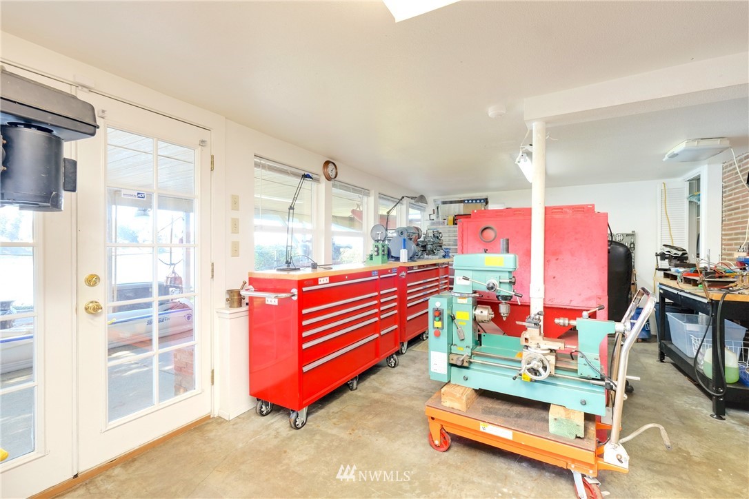 16139 Virginia Point Road Northeast Poulsbo, WA 98370 - Photo 32 of 40