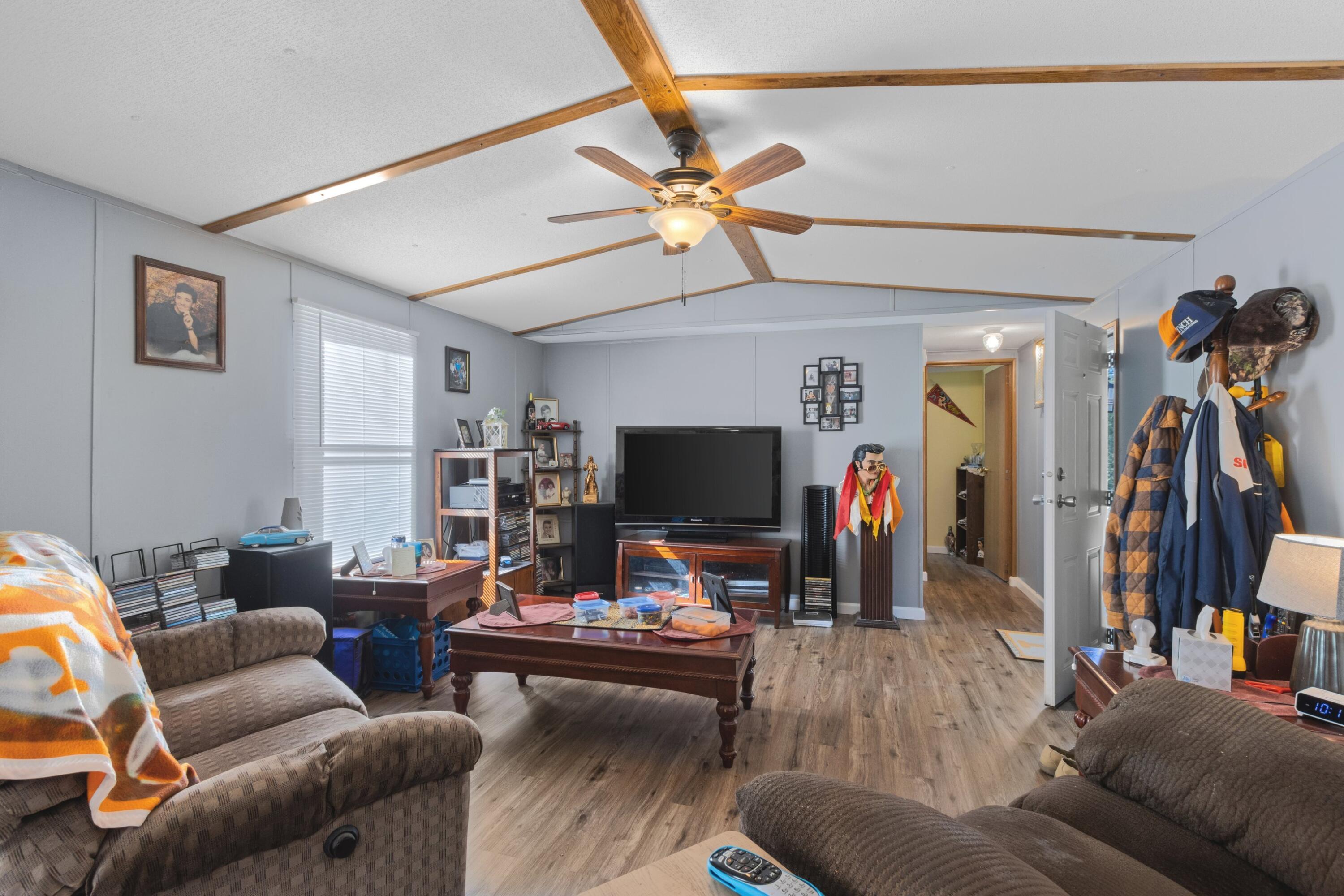 309 Clemon Road Whitesburg, TN 37891 - Photo 23 of 68 DMG_4105.jpg-SMALL