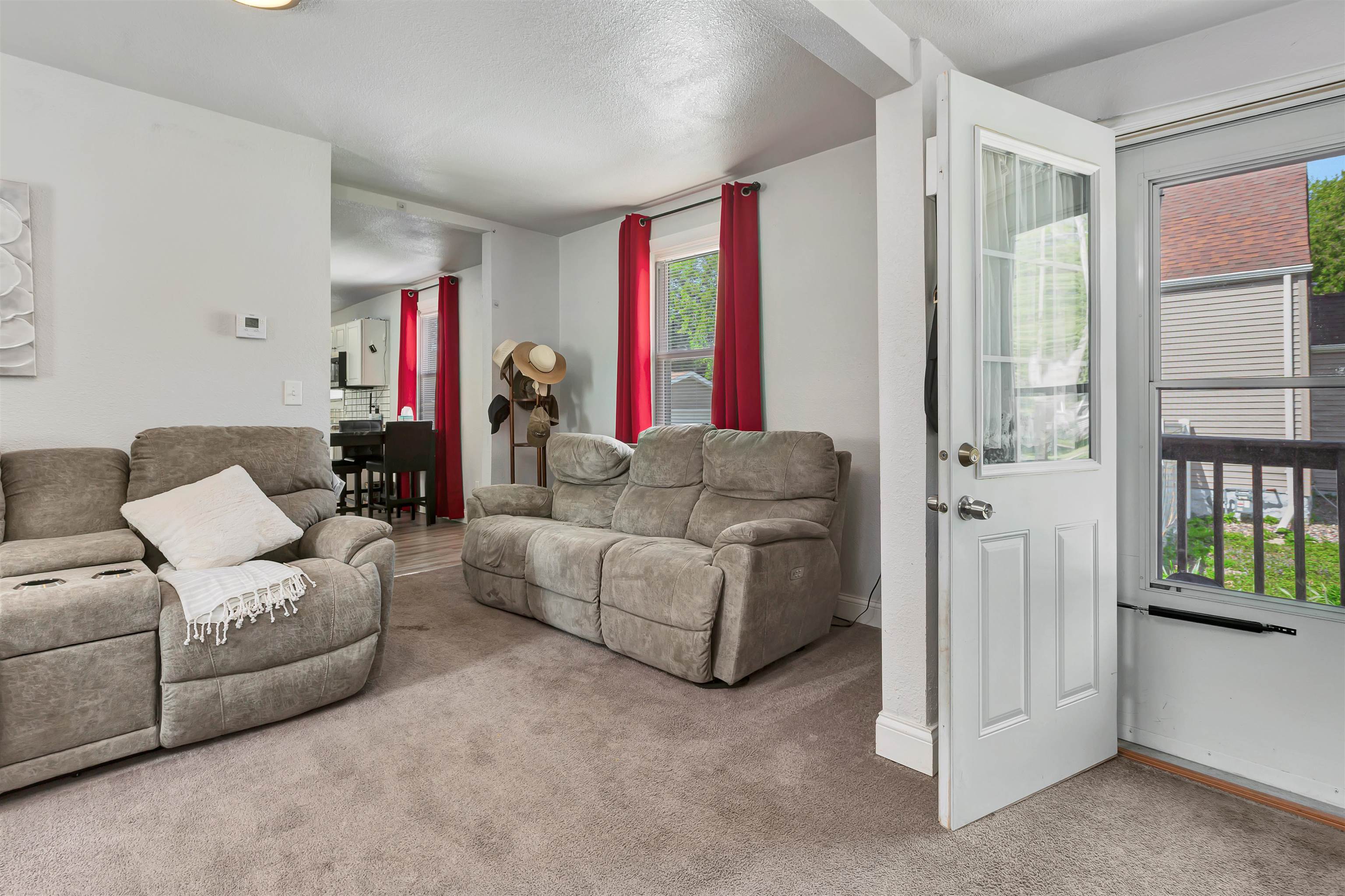 707 East Randall Street Appleton, WI 54911 - Photo 8 of 20