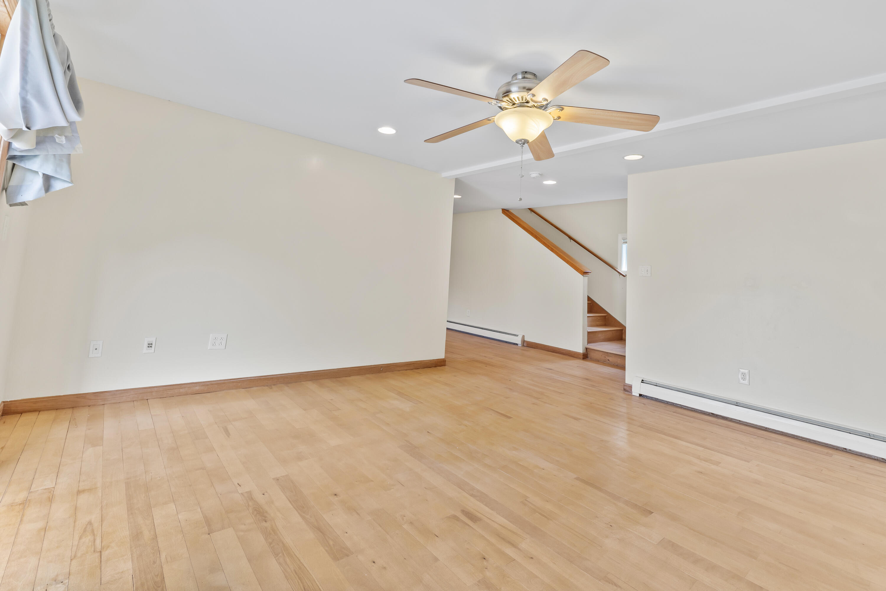 1121 River Avenue Gardiner, ME 04345 - Photo 14 of 57 1121 River Road_0125