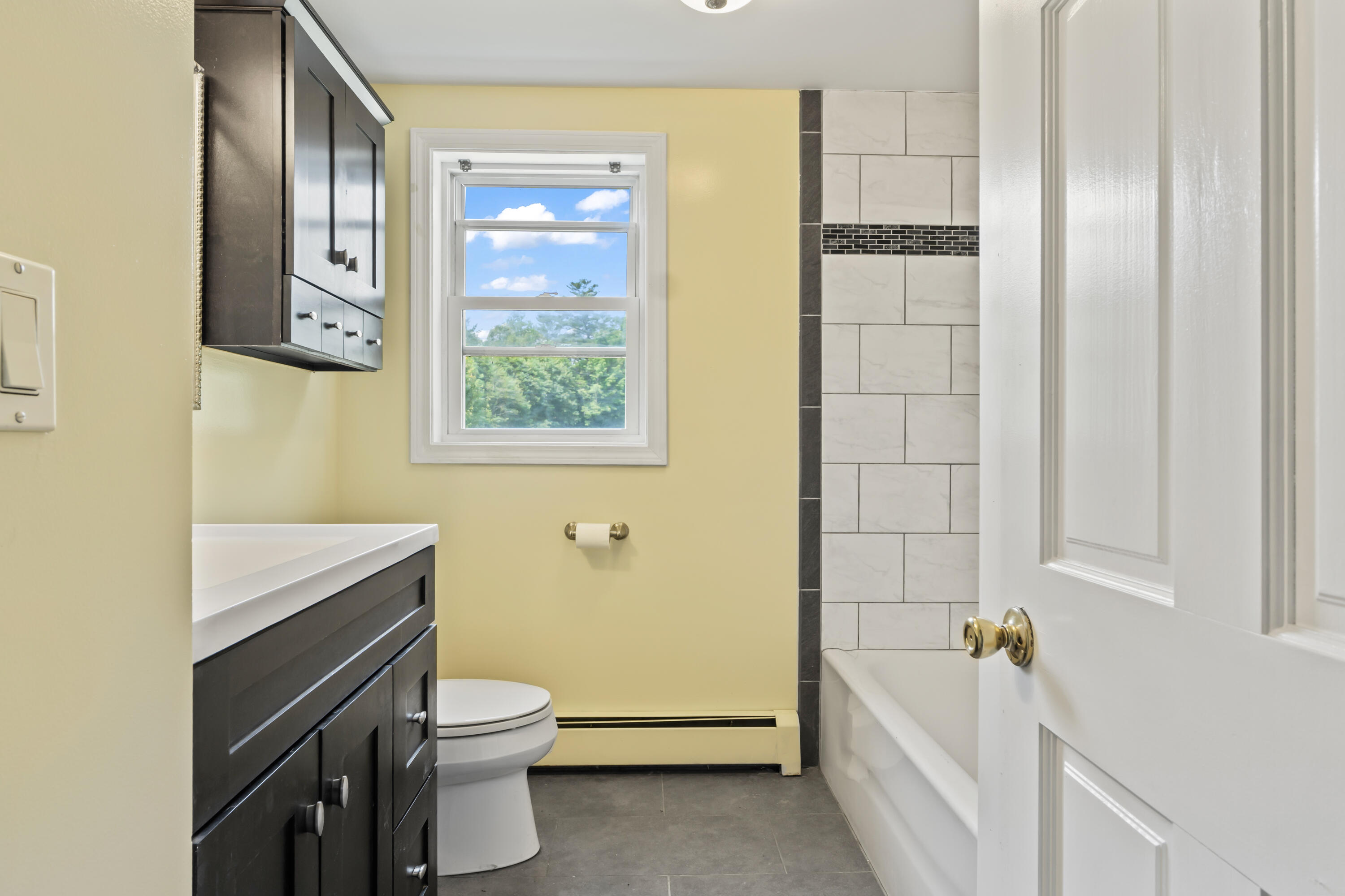 1121 River Avenue Gardiner, ME 04345 - Photo 16 of 57 1121 River Road_0132