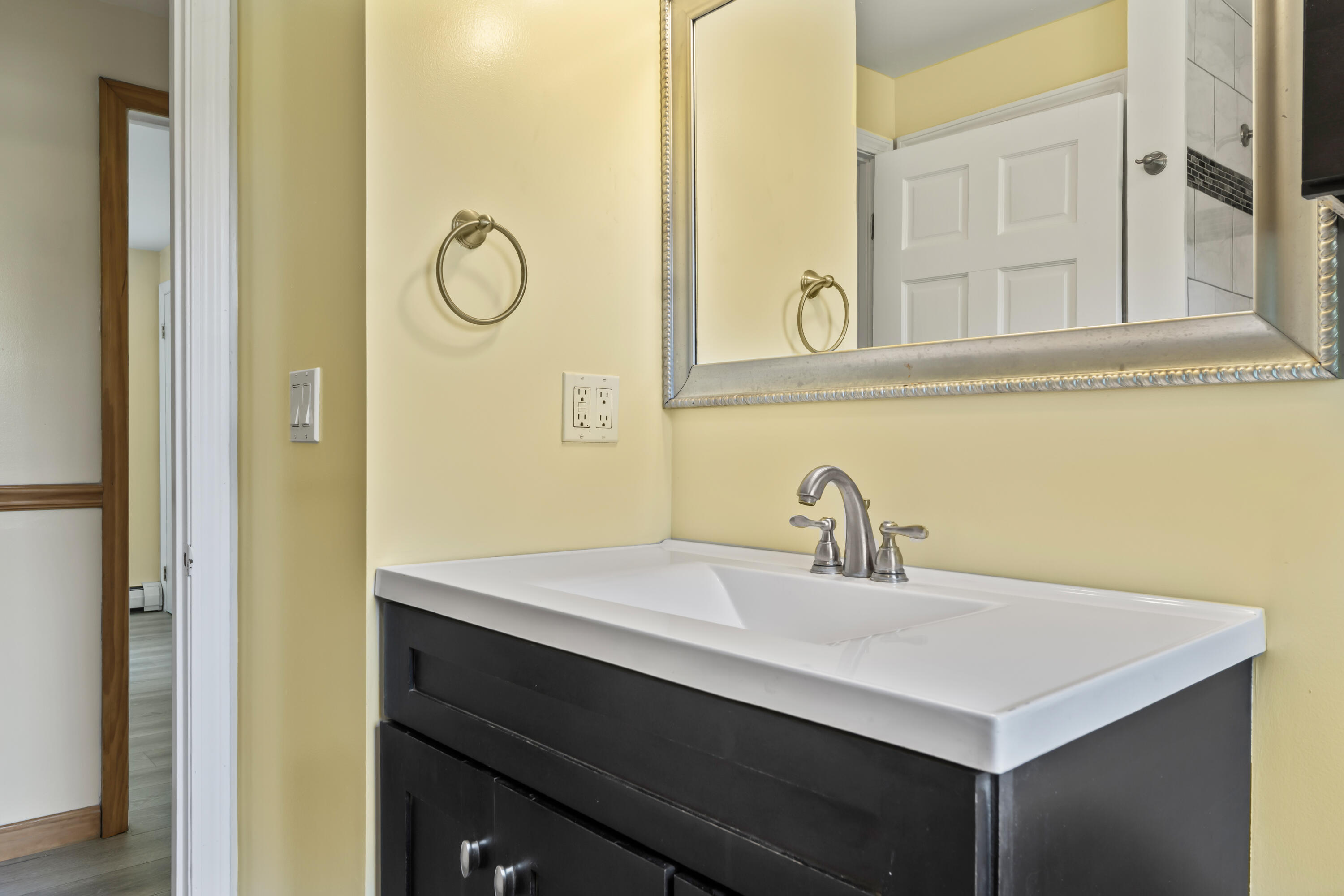 1121 River Avenue Gardiner, ME 04345 - Photo 17 of 57 1121 River Road_0133