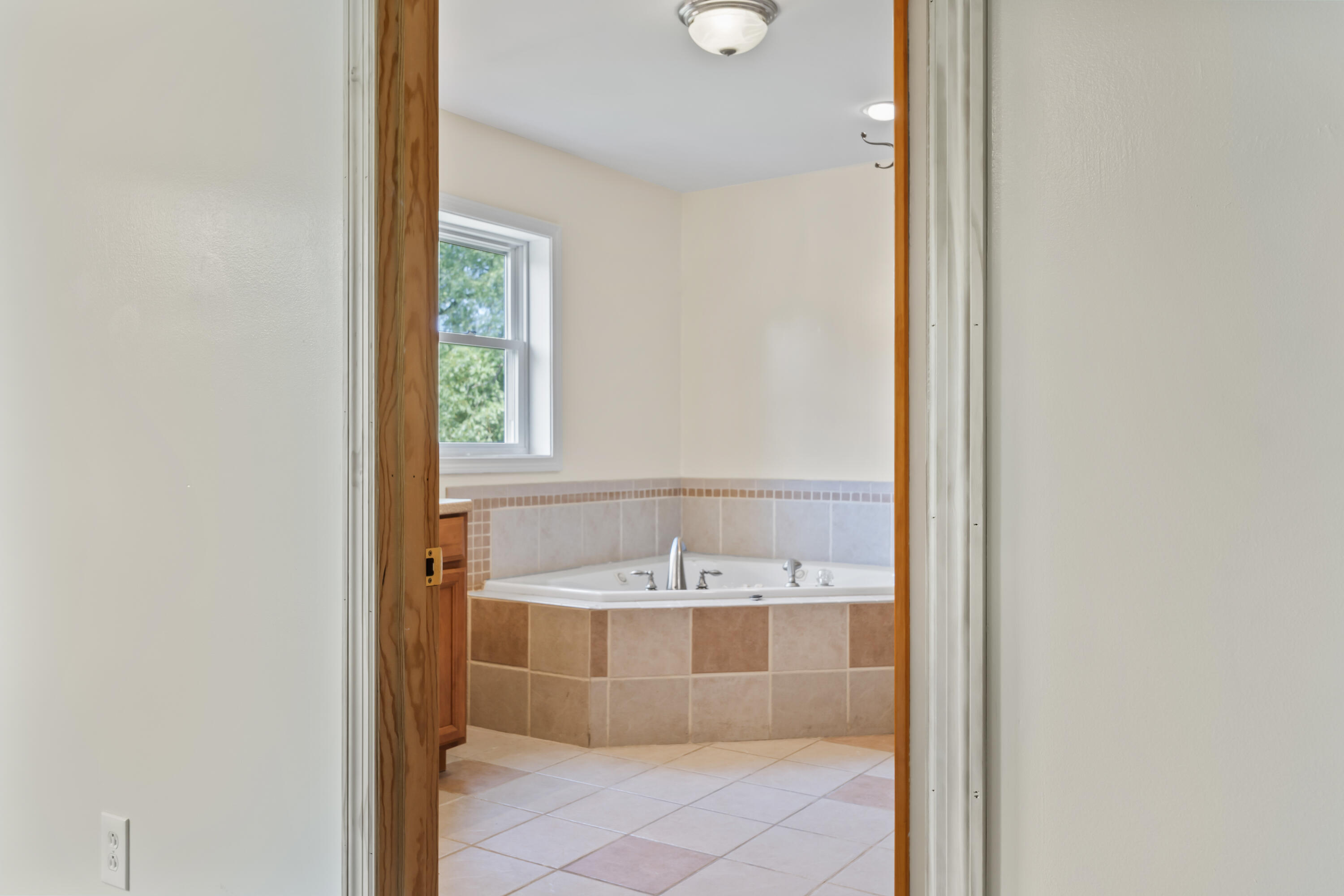 1121 River Avenue Gardiner, ME 04345 - Photo 30 of 57 1121 River Road_0144