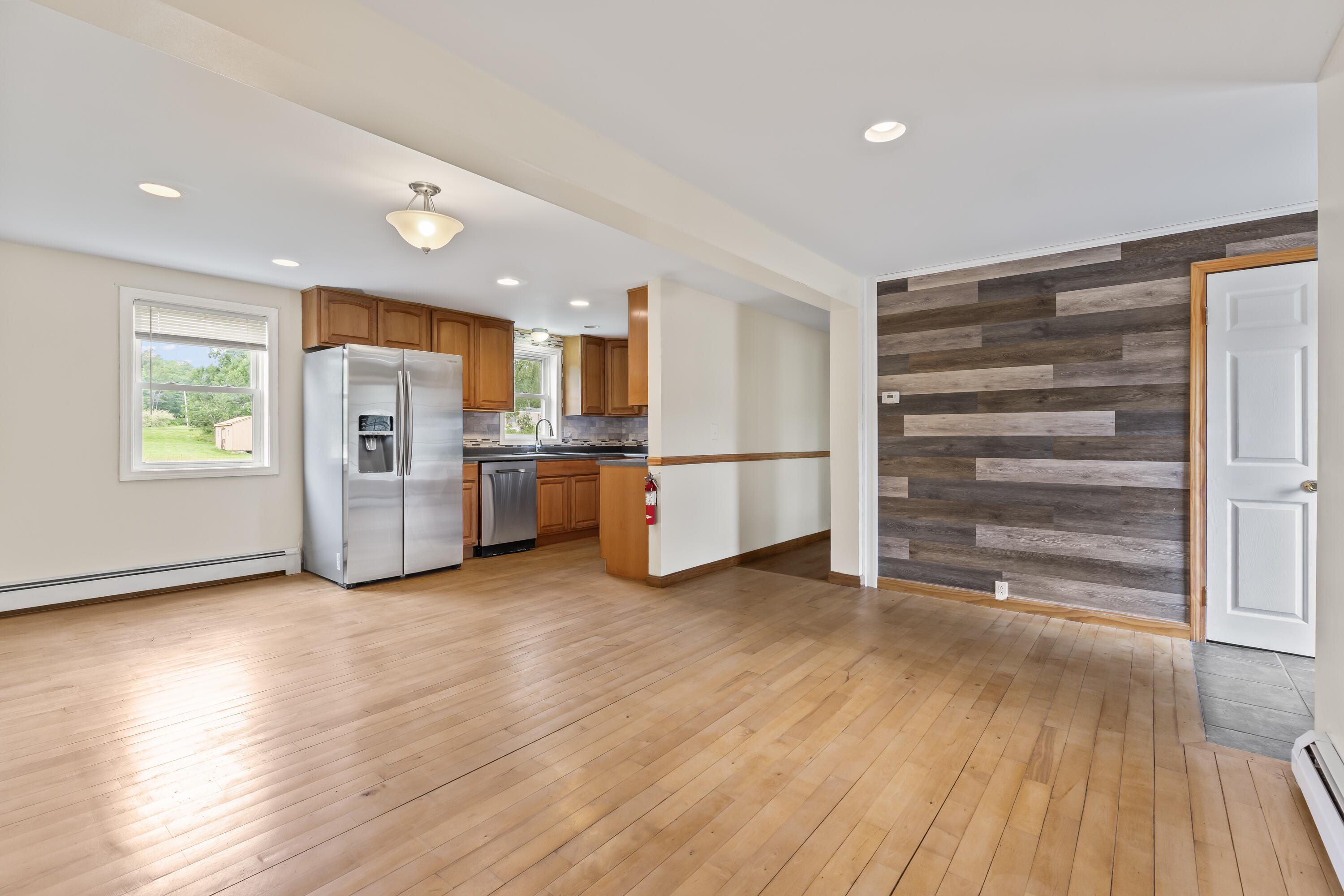 1121 River Avenue Gardiner, ME 04345 - Photo 8 of 57 1121 River Road_0116