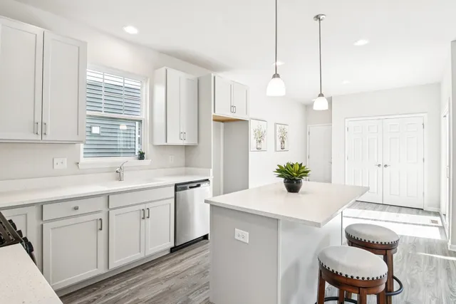 $409,900 | 816 Simpson Avenue, Elburn, IL 60119