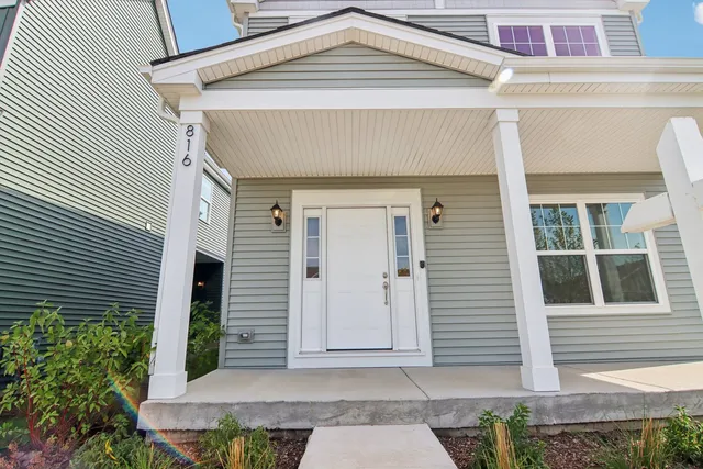 $409,900 | 816 Simpson Avenue, Elburn, IL 60119