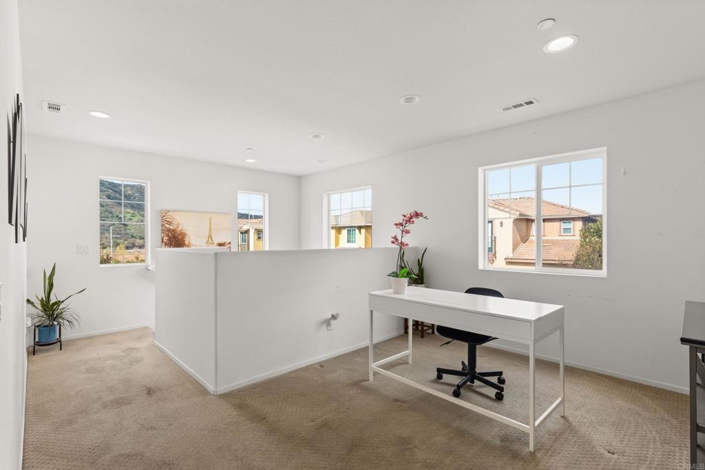 35461 Brown Galloway Lane Fallbrook, CA 92028 - Photo 15 of 36 Second Floor Loft