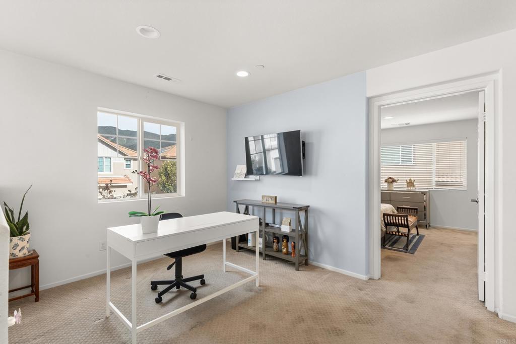 35461 Brown Galloway Lane Fallbrook, CA 92028 - Photo 16 of 36 Second Floor Loft