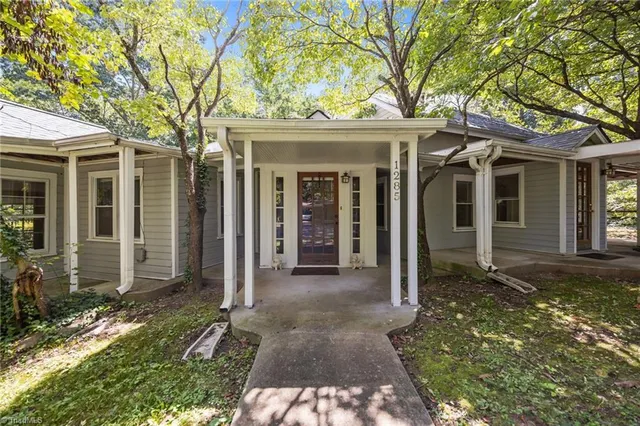$425,000 | 1285 Lockland Terrace, Winston-Salem, NC 27103