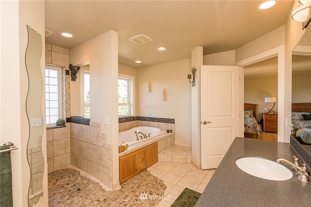 742 Ravens Ridge Road Sequim, WA 98382 - Photo 17 of 25