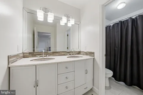 $869,900 | 110 Bunning Drive, Voorhees, NJ 08043