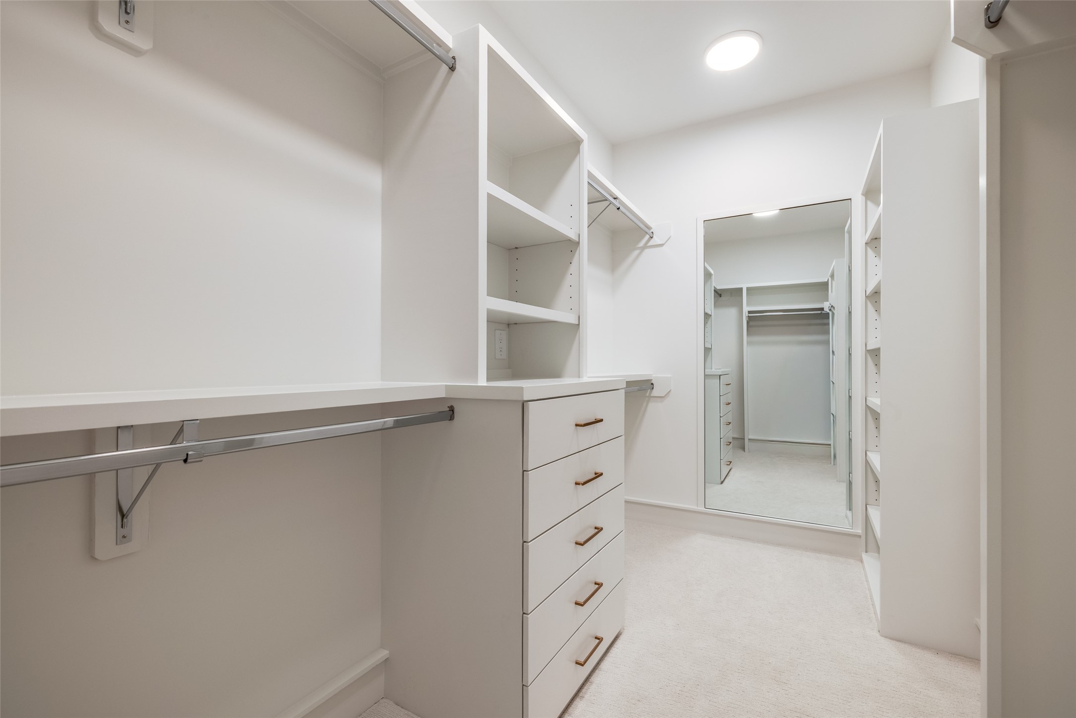 1601 Vermont Street Houston, TX 77006 - Photo 40 of 46 a view of walk in closet with empty racks