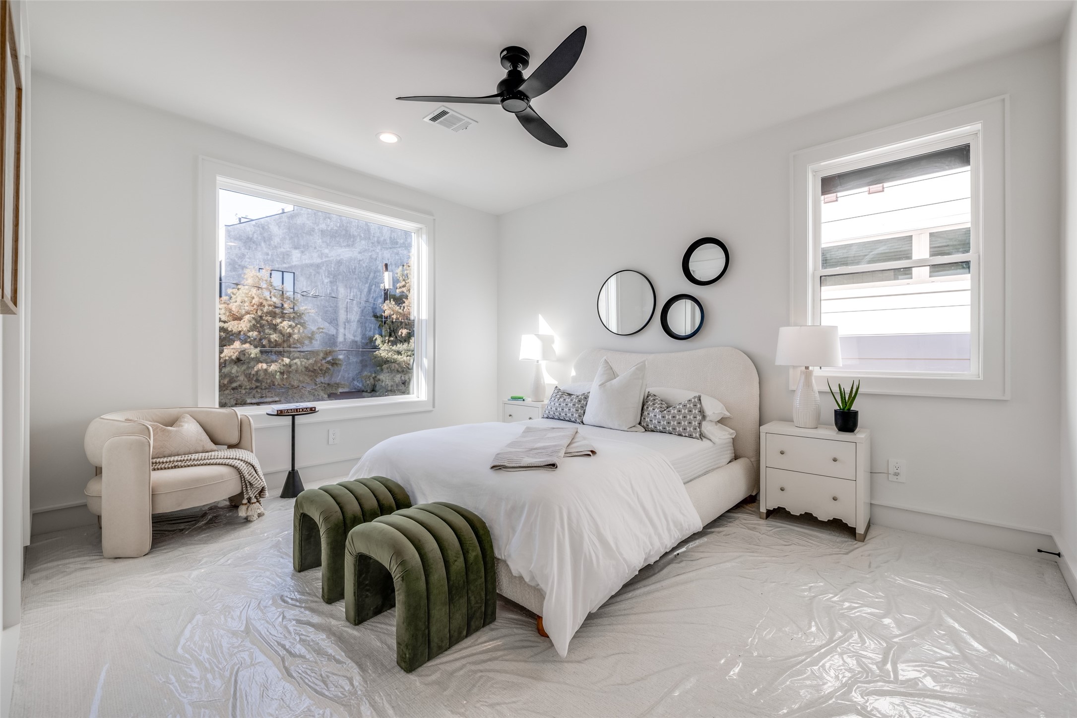 1601 Vermont Street Houston, TX 77006 - Photo 45 of 46 a bedroom with a bed couches and window