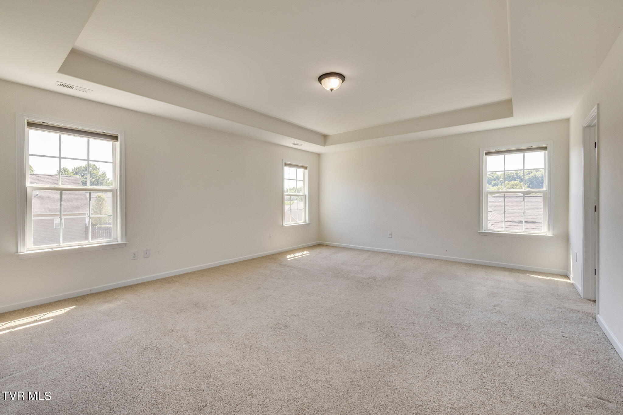 587 Suffolk Road Johnson City, TN 37615 - Photo 30 of 56 030