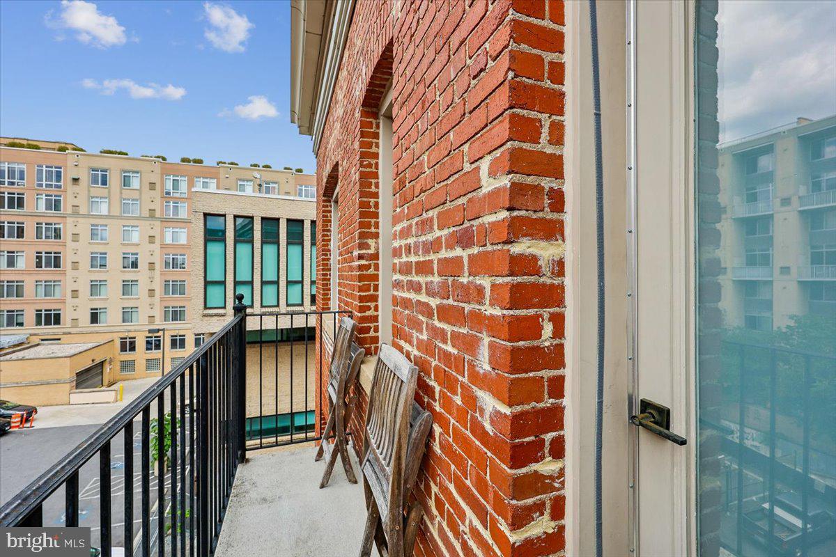 1401 Columbia Road Northwest, Unit 410 Washington, DC 20009 - Photo 26 of 27