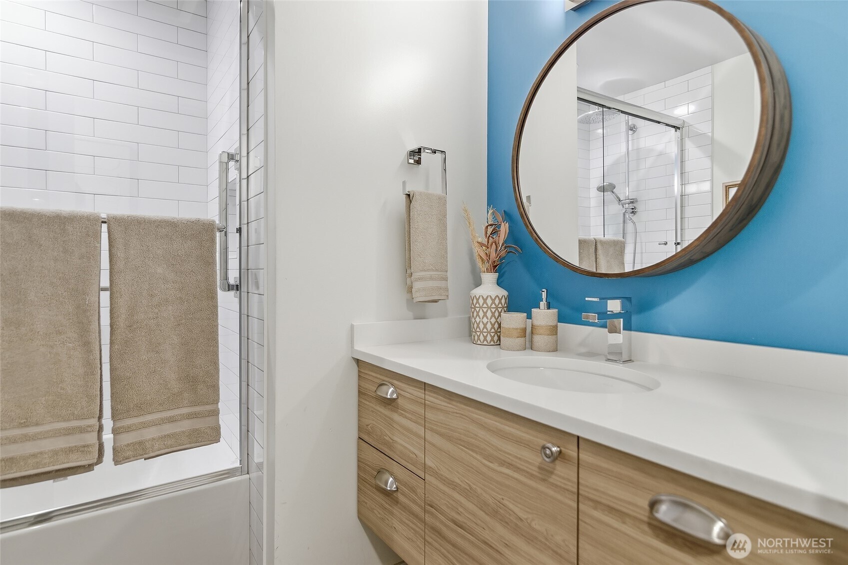 7001 Sand Point Way Northeast, Unit C308 Seattle, WA 98115 - Photo 26 of 40