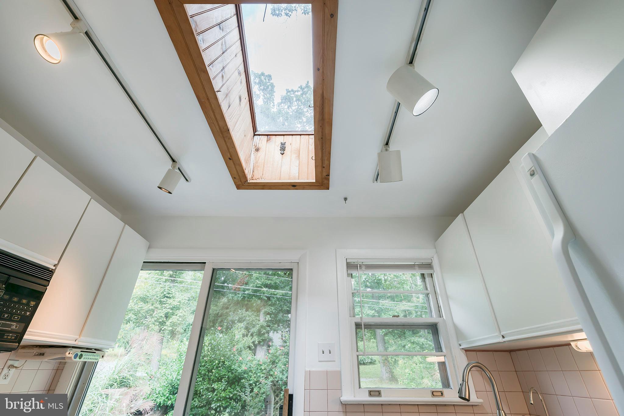 1046 Prospect Road Columbia, PA 17512 - Photo 15 of 41 More natural light!