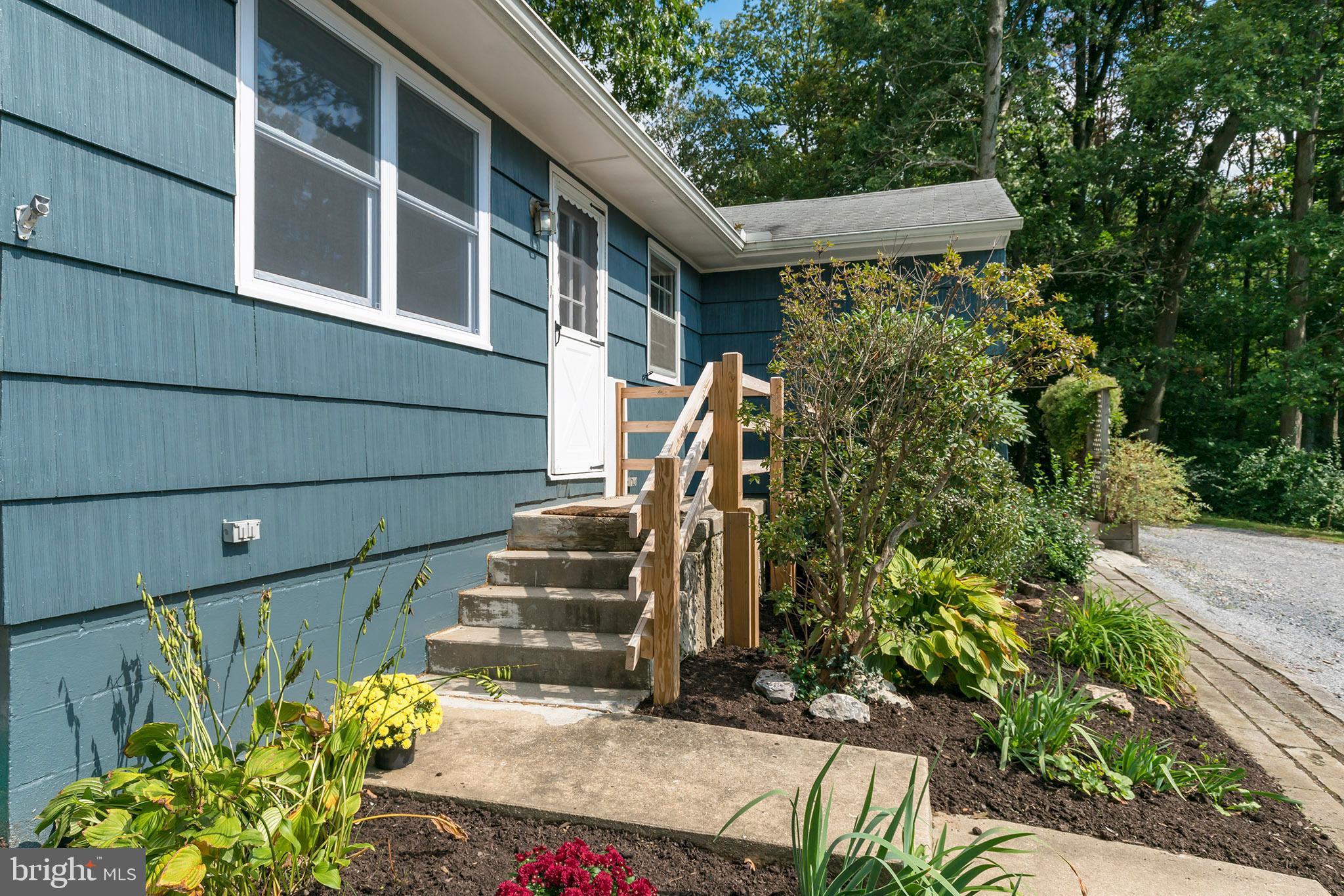 1046 Prospect Road Columbia, PA 17512 - Photo 4 of 41 Gallery Image 4
