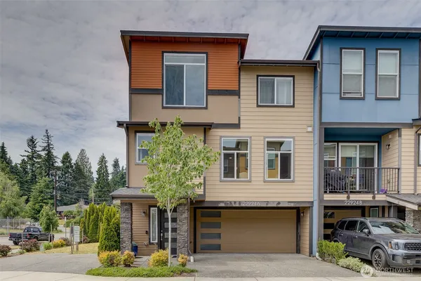 $825,000 | 22924 79th Lane West, Unit A, Edmonds, WA 98026