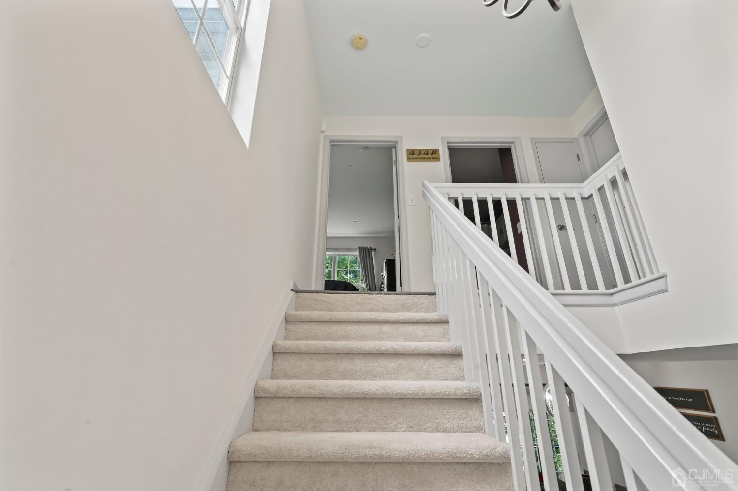 909 Plymouth Road North Brunswick, NJ 08902 - Photo 16 of 37 Gallery Image 16