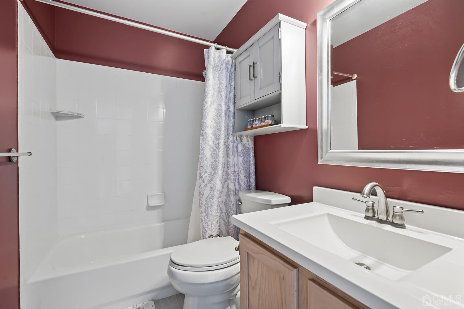 909 Plymouth Road North Brunswick, NJ 08902 - Photo 22 of 37 Gallery Image 22
