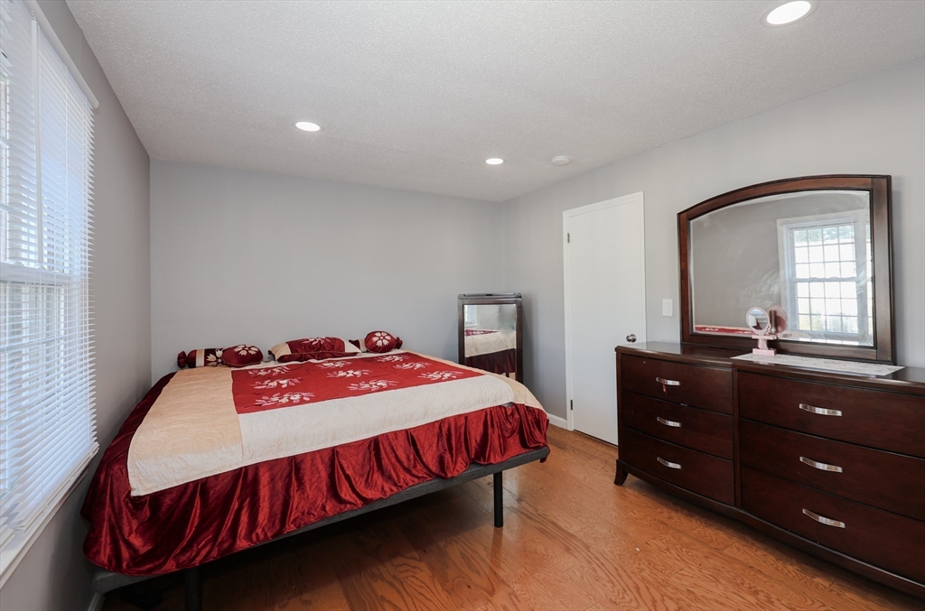 32 A Rockingham Street, Unit 32A Lowell, MA 01852 - Photo 13 of 33