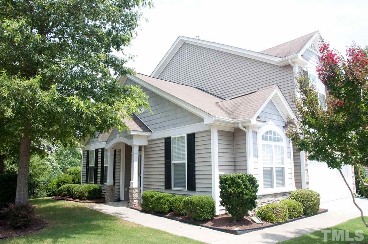 8406 Stoneyard Place Raleigh, NC 27613 - Photo 3 of 20 Gallery Image 3