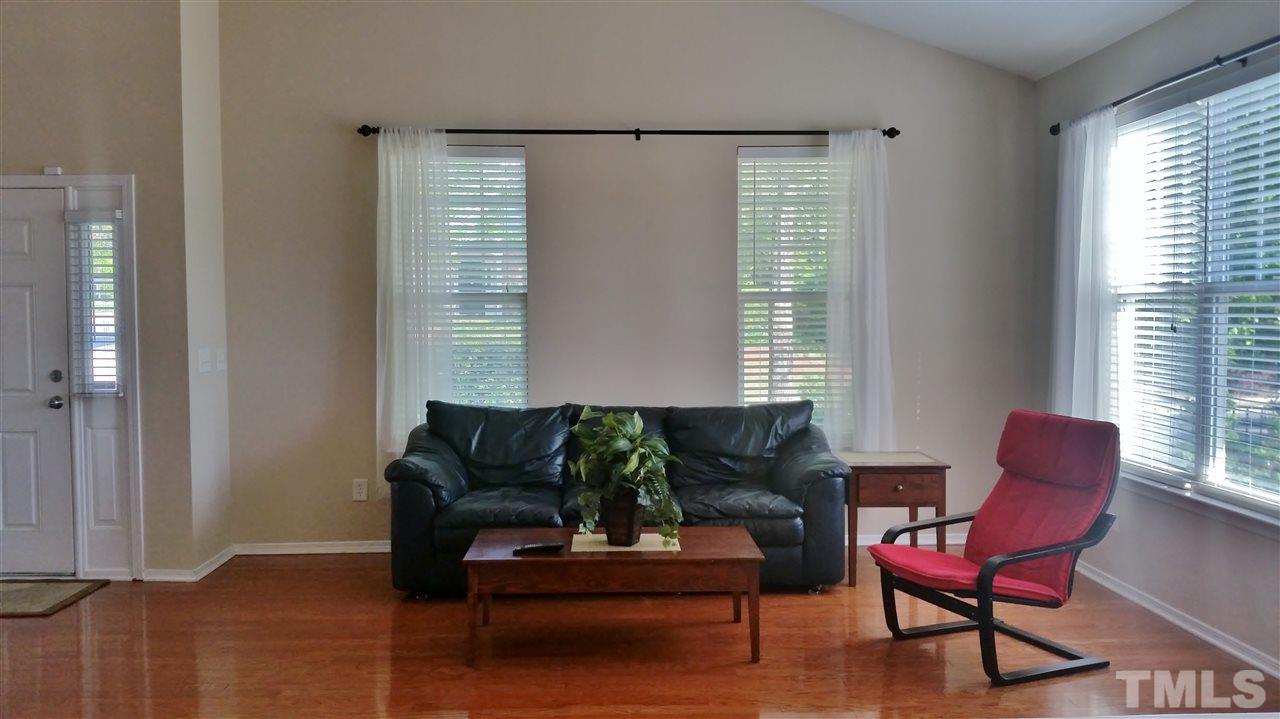 8406 Stoneyard Place Raleigh, NC 27613 - Photo 5 of 20 Gallery Image 5