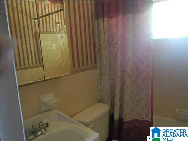 304 Navajo Trail Road Birmingham, AL 35215 - Photo 9 of 10