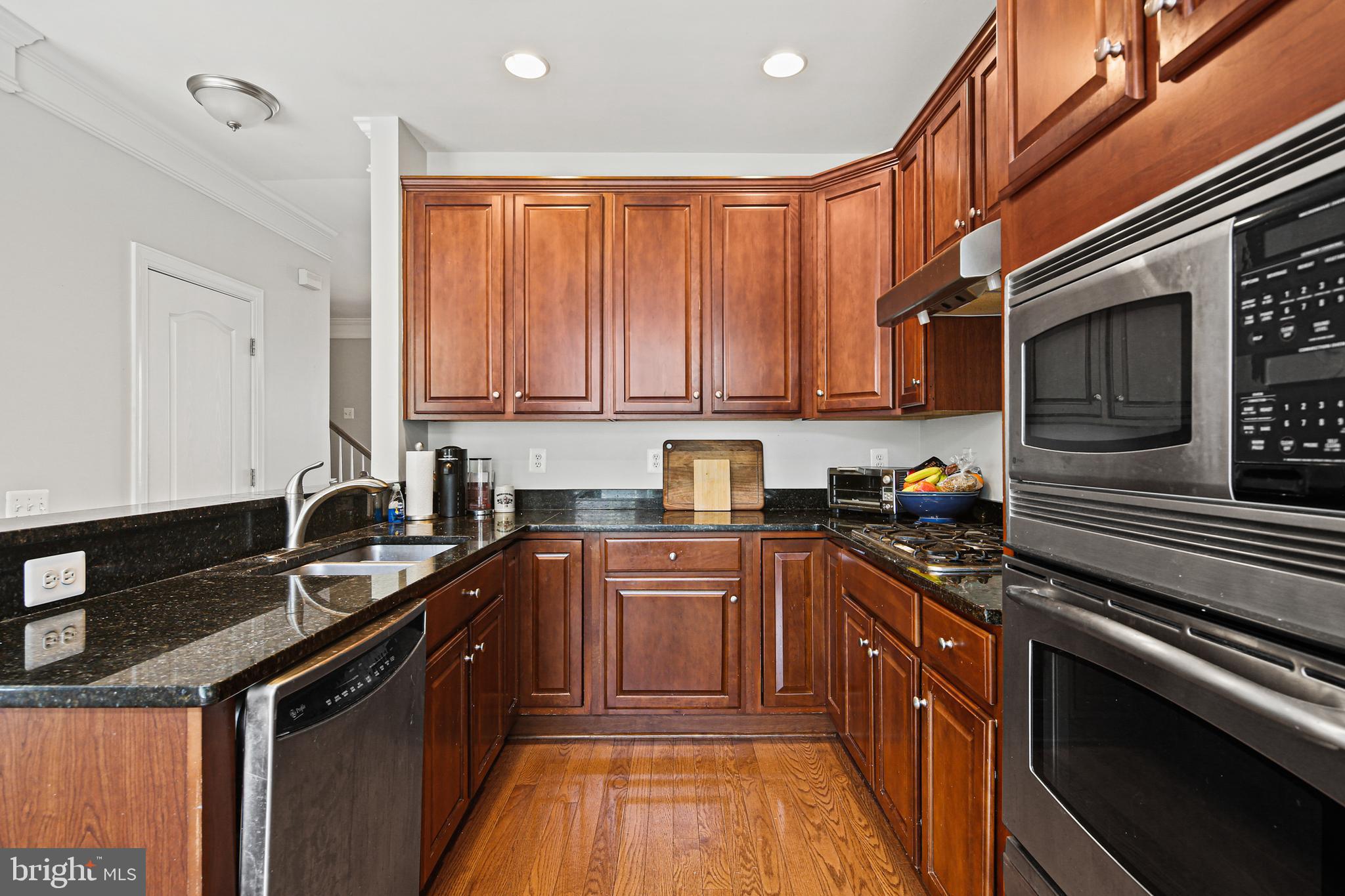 1412 Steuart Street Baltimore, MD 21230 - Photo 14 of 40