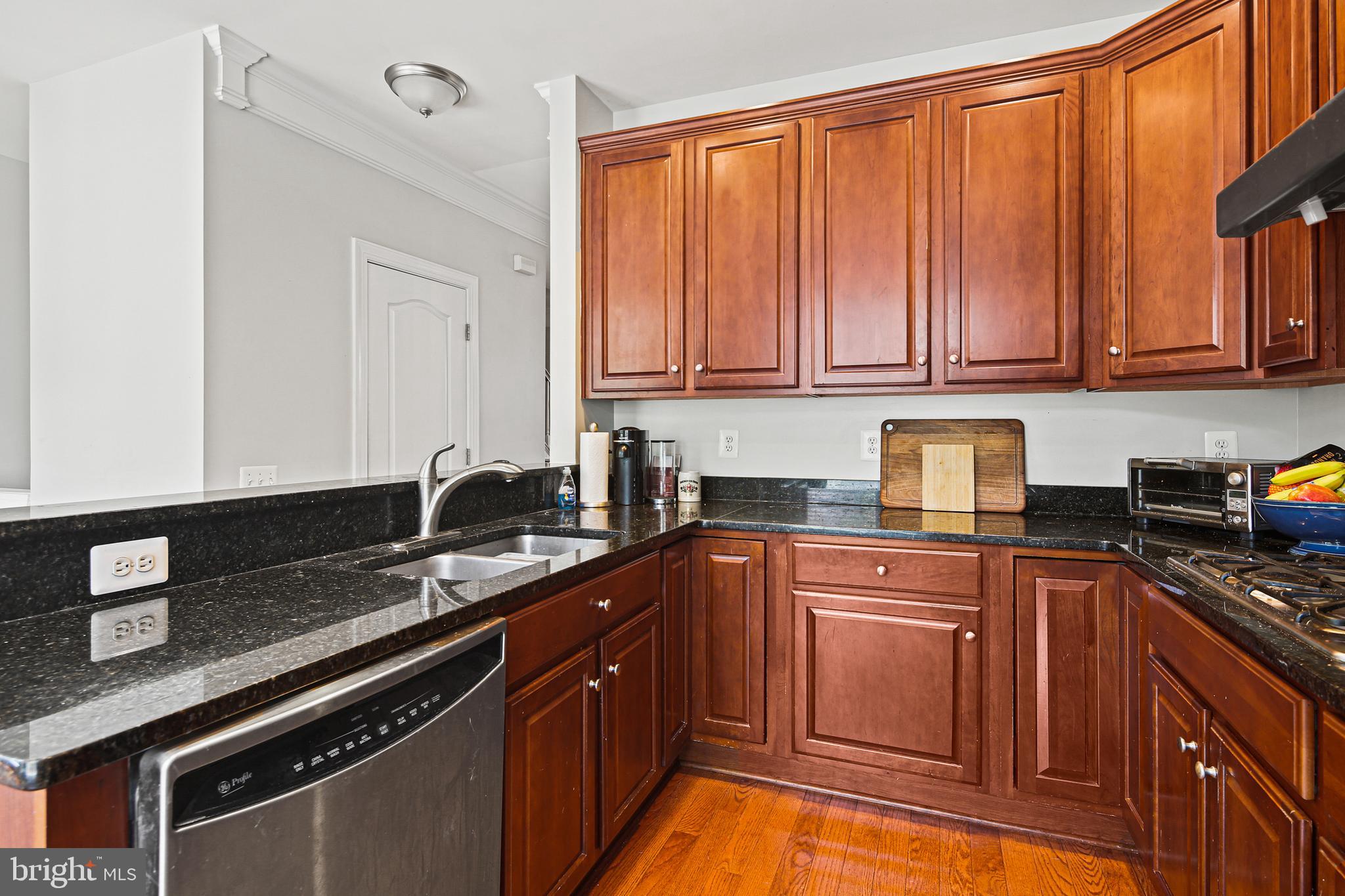 1412 Steuart Street Baltimore, MD 21230 - Photo 15 of 40