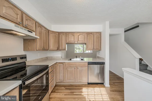 $2,900 | 1682 Harvest Green Court, Reston, VA 20194