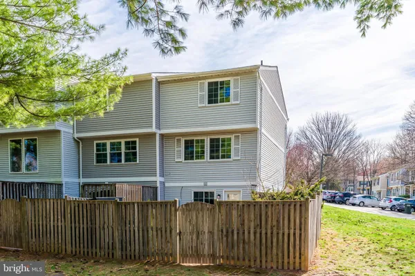 $2,900 | 1682 Harvest Green Court, Reston, VA 20194