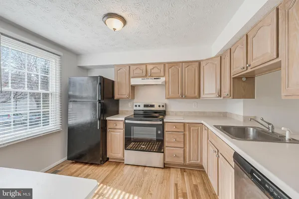 $2,900 | 1682 Harvest Green Court, Reston, VA 20194