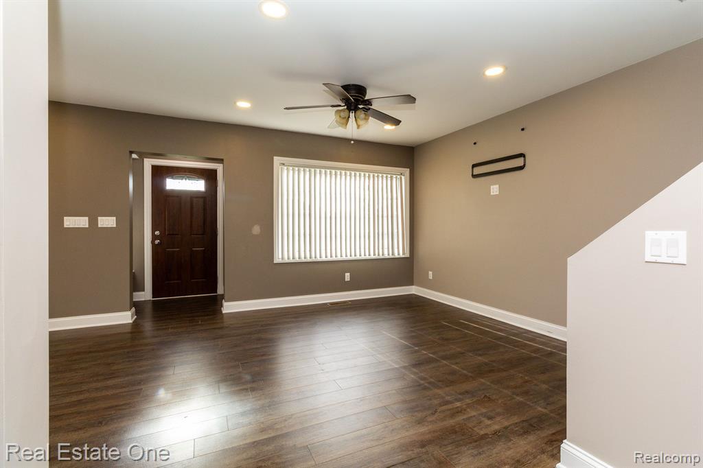 33625 Mulvey Road Fraser, MI 48026 - Photo 6 of 54 Gallery Image 6